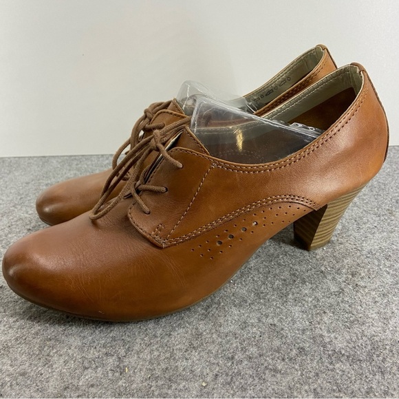 Bata Buttery Soft Tan Leather Classic Tie Heels Women’s Size 39 or US 8 - Picture 4 of 9